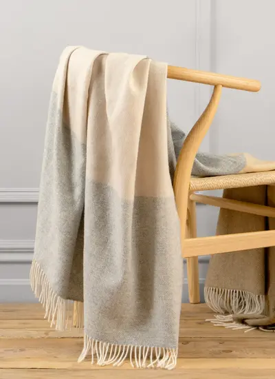 Barley & Cream Large Lambswool Throw